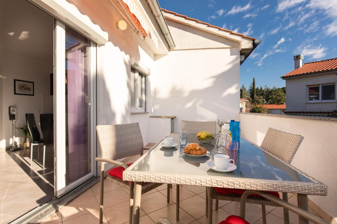 Apartment Marija Krk Town Exterior foto